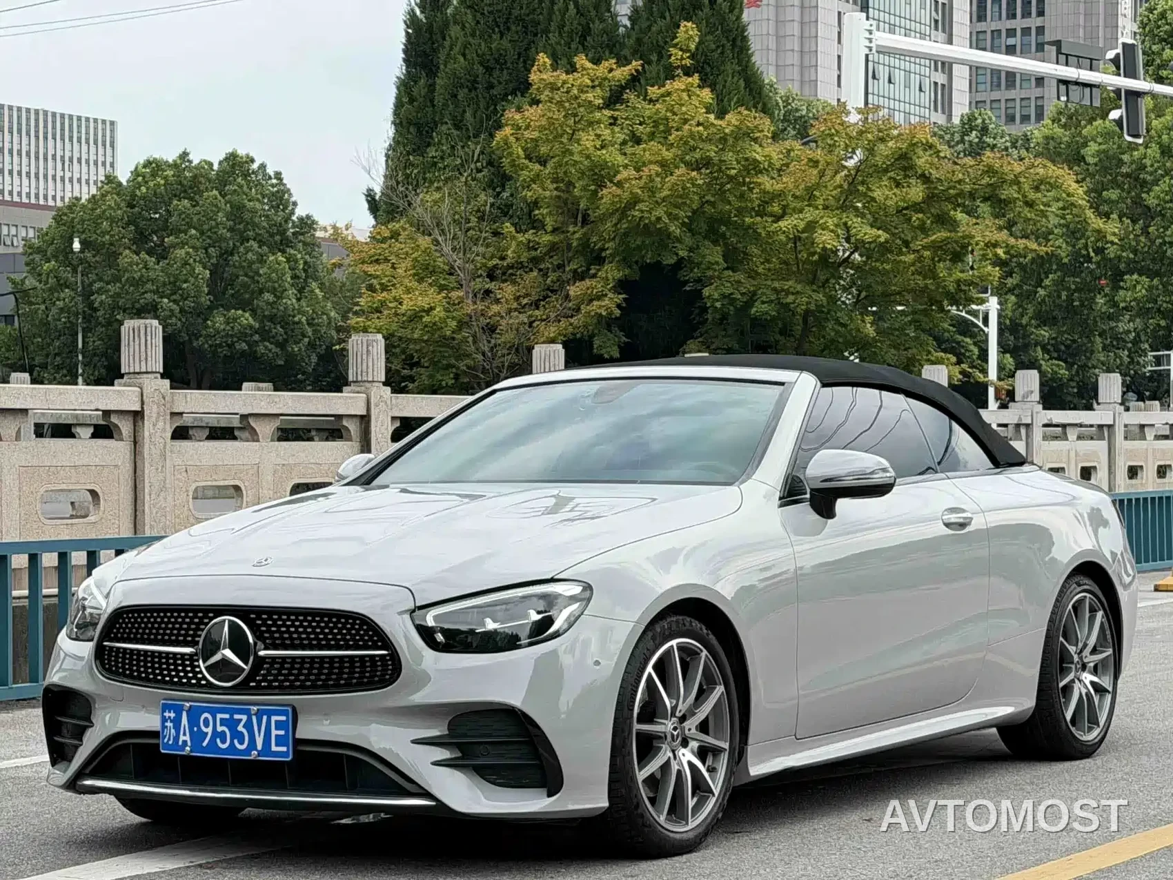 Mercedes-Benz E-Class (Import) 2021 E 260 Convertible Coupe — фото 2