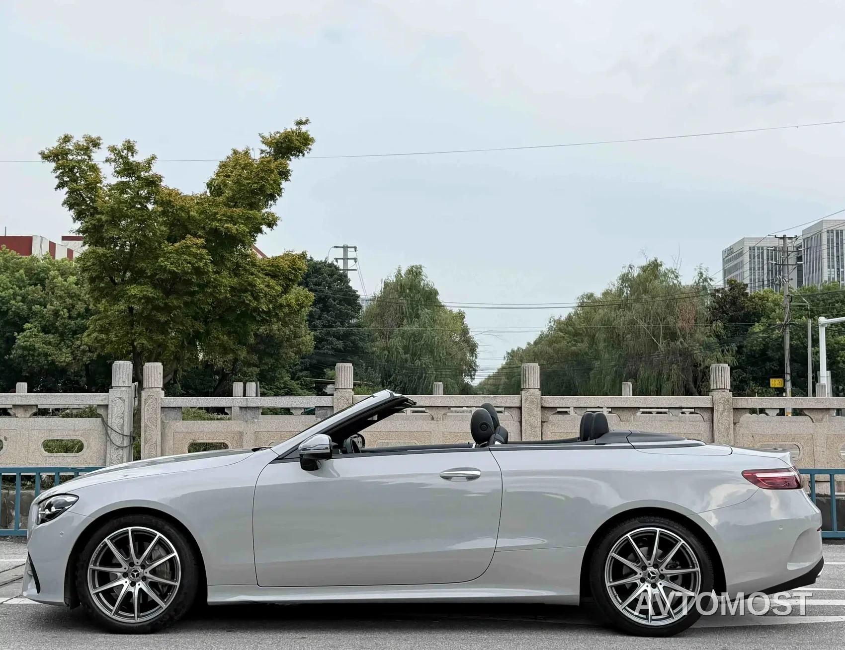Mercedes-Benz E-Class (Import) 2021 E 260 Convertible Coupe — фото 5