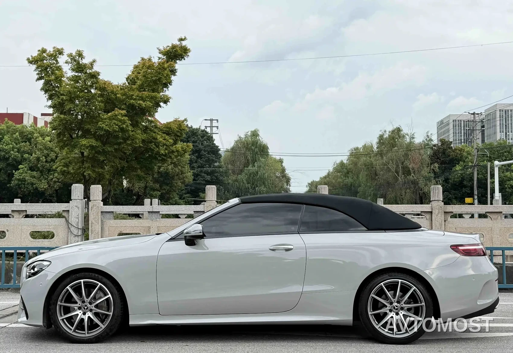 Mercedes-Benz E-Class (Import) 2021 E 260 Convertible Coupe — фото 6