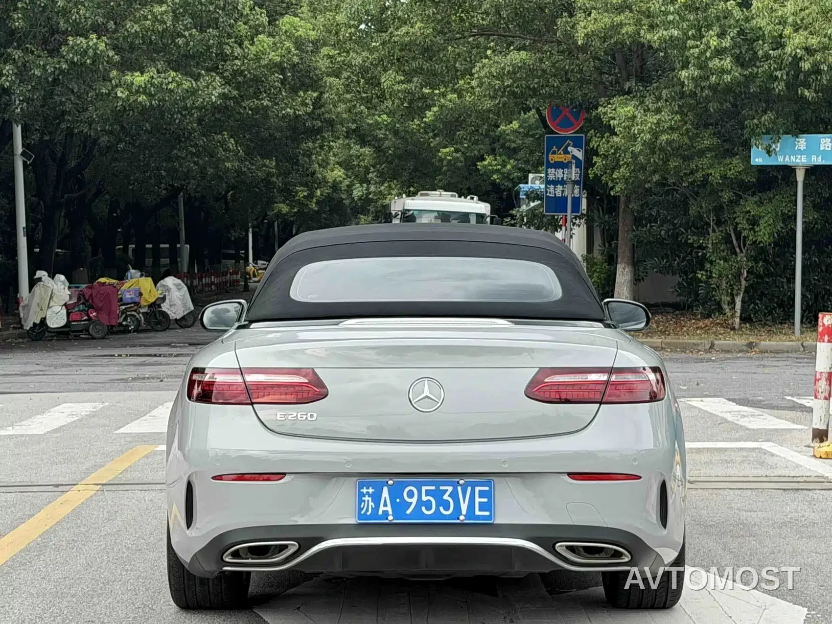 Mercedes-Benz E-Class (Import) 2021 E 260 Convertible Coupe — фото 10