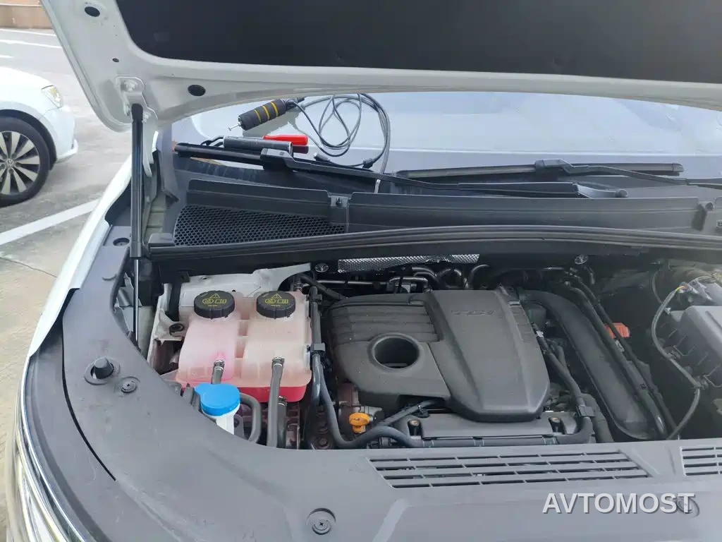 Roewe iMAX8 EV 2025 Model 1.5T DMH Land Premium Edition — фото 24