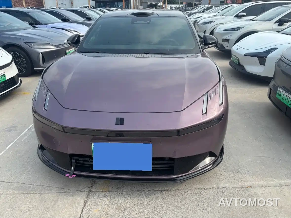 Lynk & Co 10 EM-P 2025 240km Base — фото 2