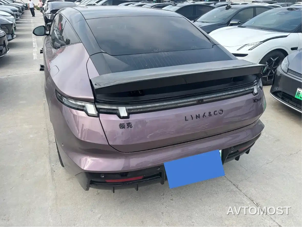 Lynk & Co 10 EM-P 2025 240km Base — фото 7