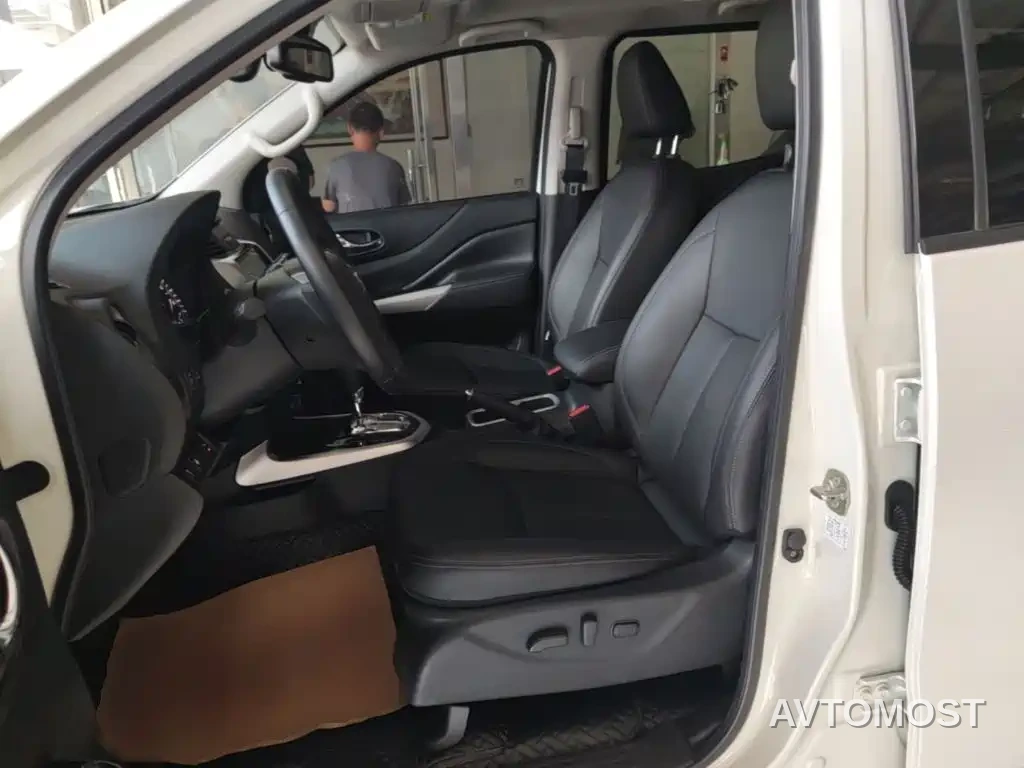 Nissan Terra 2020 2.5L XV 4WD Automatic Flagship Edition — фото 14
