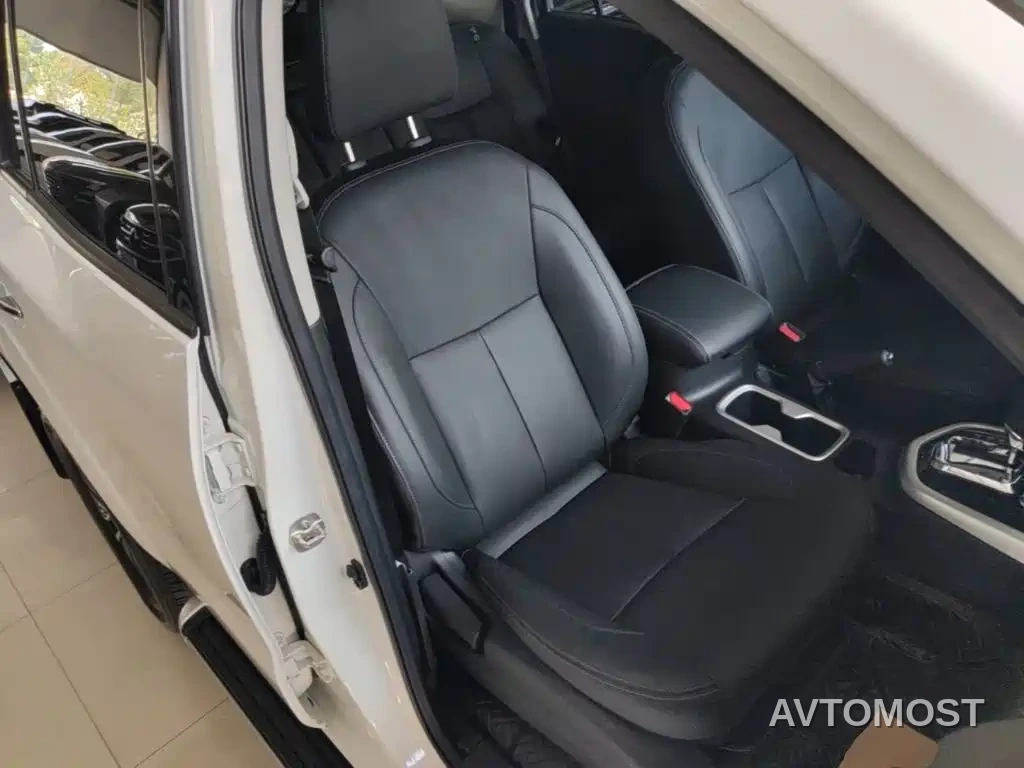 Nissan Terra 2020 2.5L XV 4WD Automatic Flagship Edition — фото 24