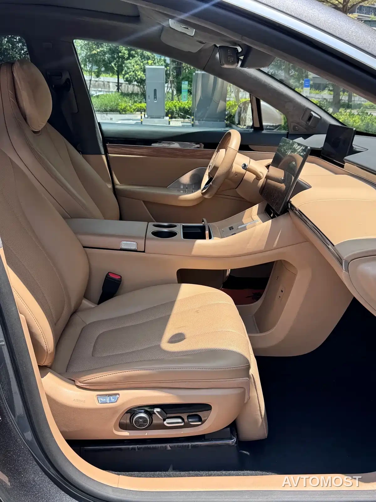 Zhijie Luxeed R7 2025 Extended Range 251km Pro — фото 14