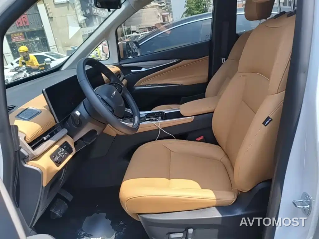 SAIC Maxus G50 PHEV 2025 Pilot Edition — фото 15