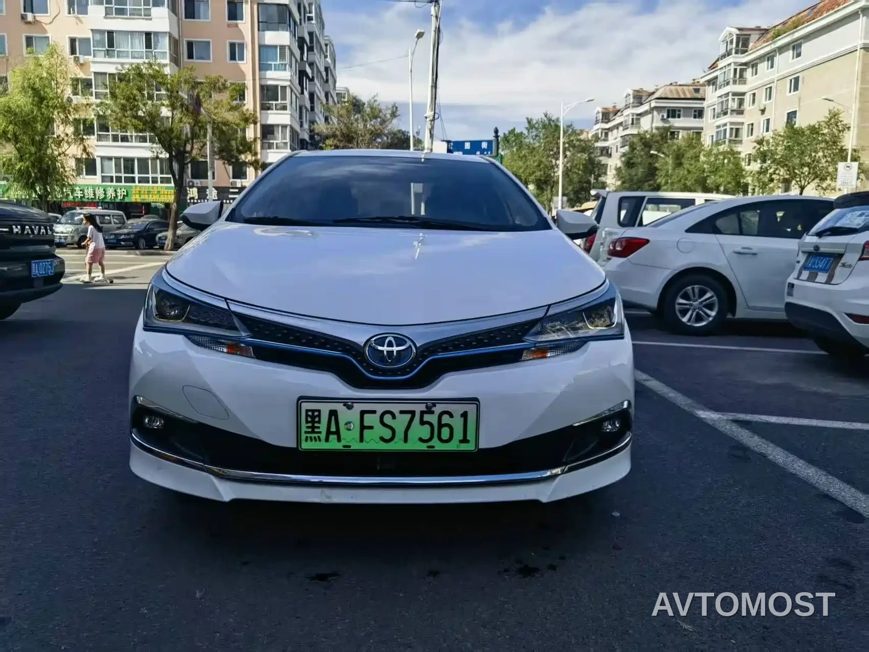 Toyota Corolla Twin Engine E+ 2020 1.8L E-CVT Comfort Edition — фото 2