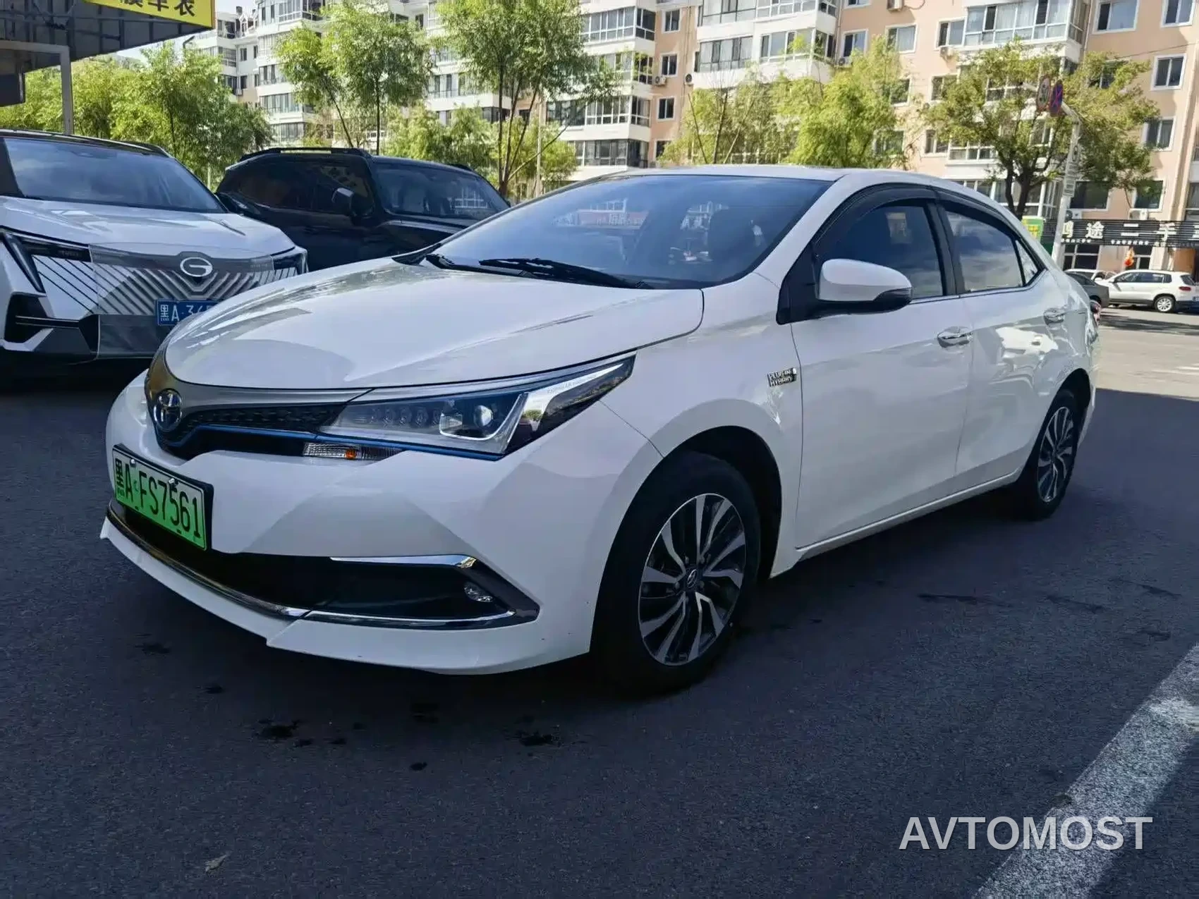 Toyota Corolla Twin Engine E+ 2020 1.8L E-CVT Comfort Edition — фото 3