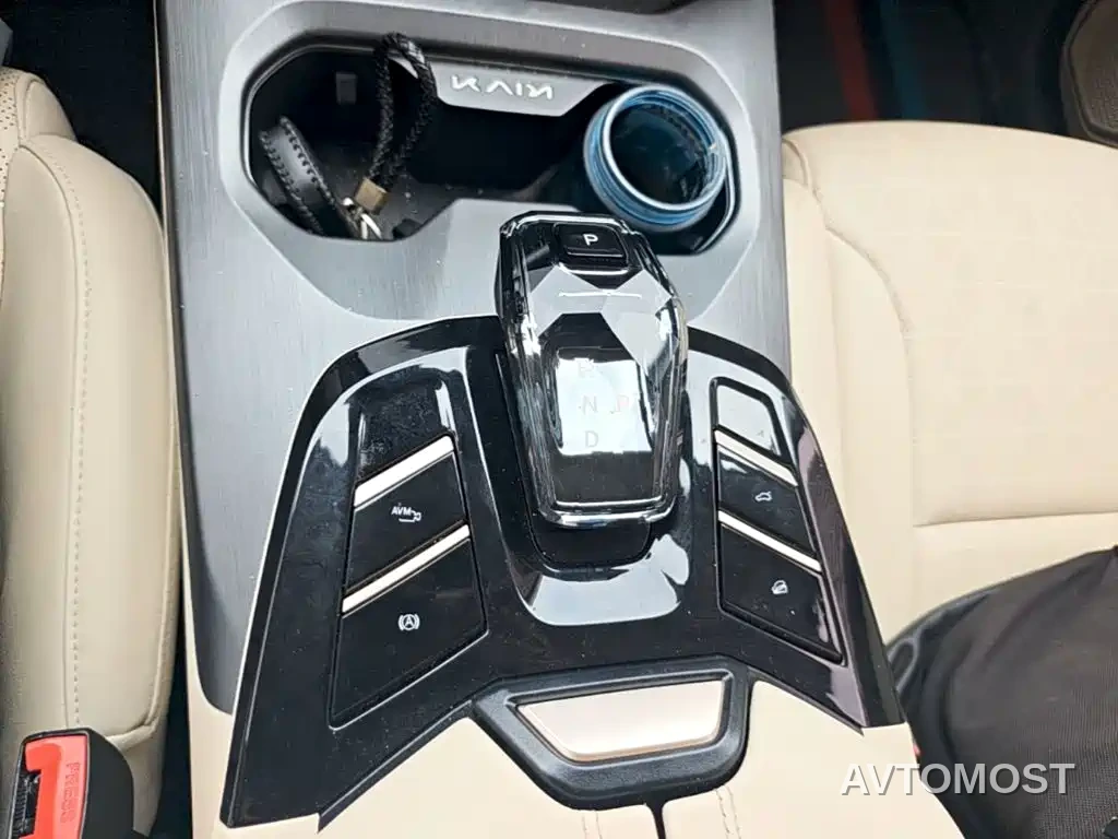 Cowin Kaiyi Kunlun NEV 2024 Kunlun iHD 150km Starry Sky Edition — фото 14