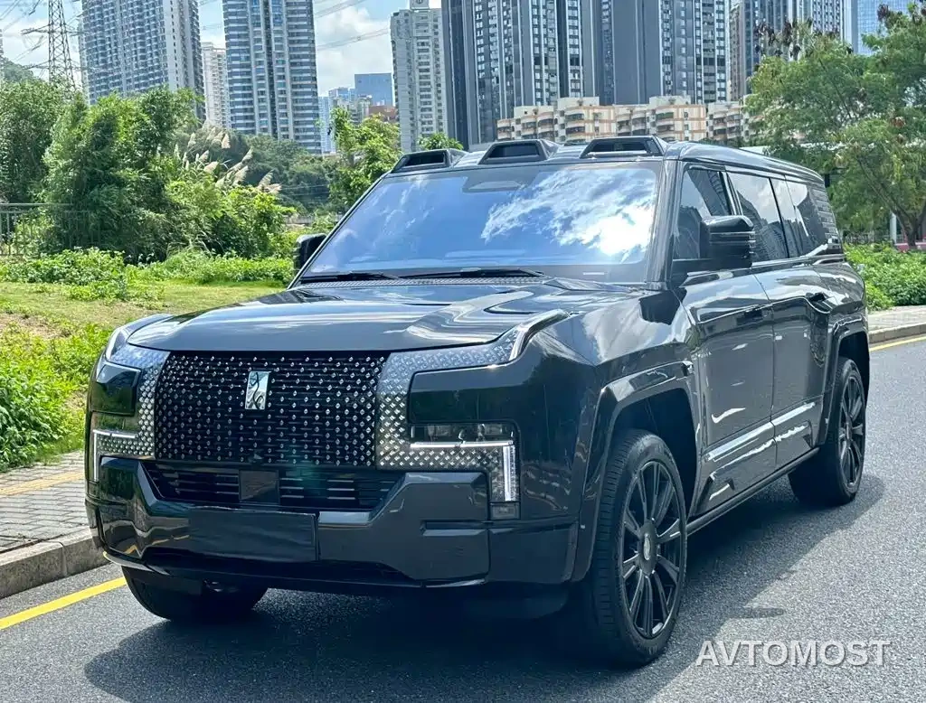 Yangwang U8 L 2025 U8L Base Model — фото 1