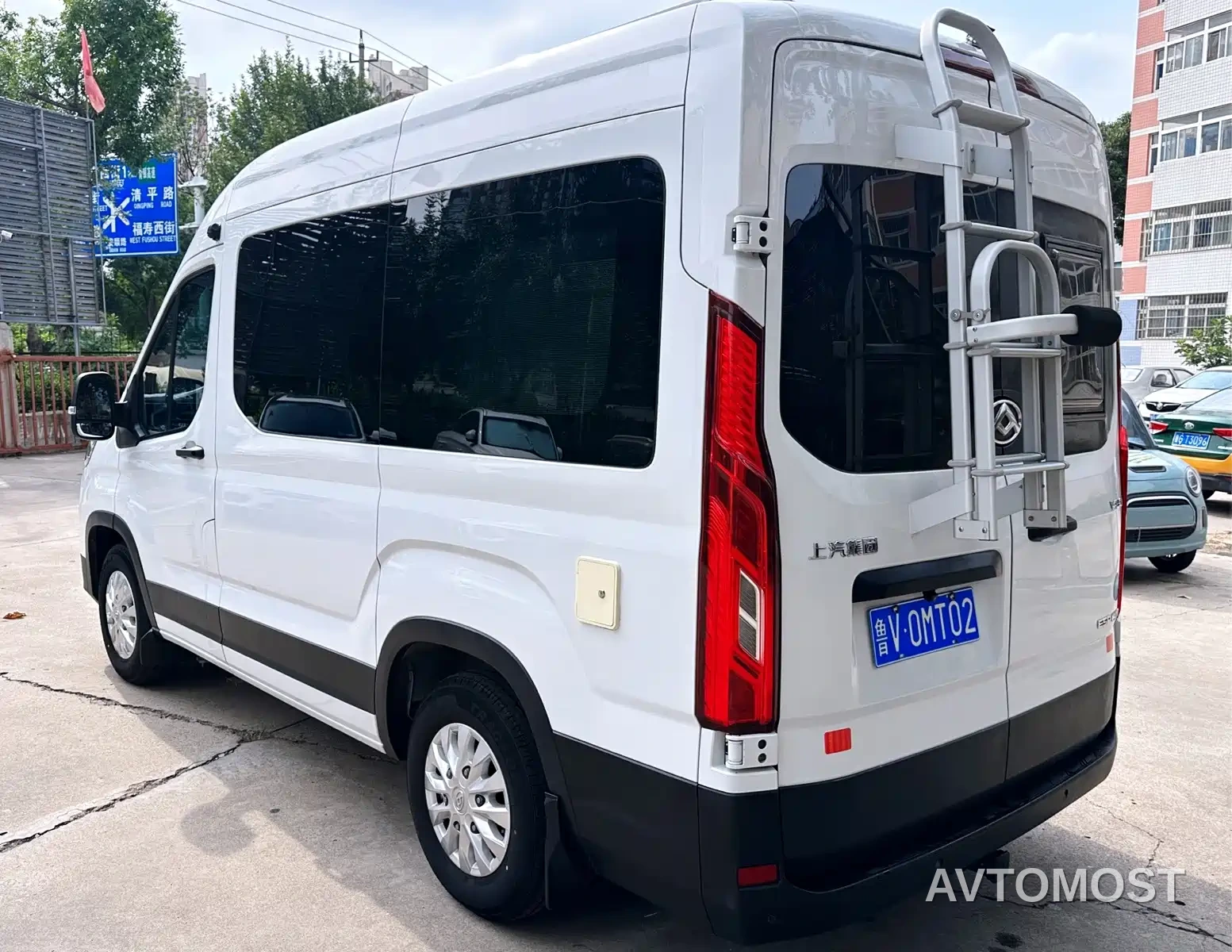 SAIC Maxus V90 RV 2021 2.0T Travel Home V90 Self-Contained Class B RV Luxury Transverse Bed — фото 5