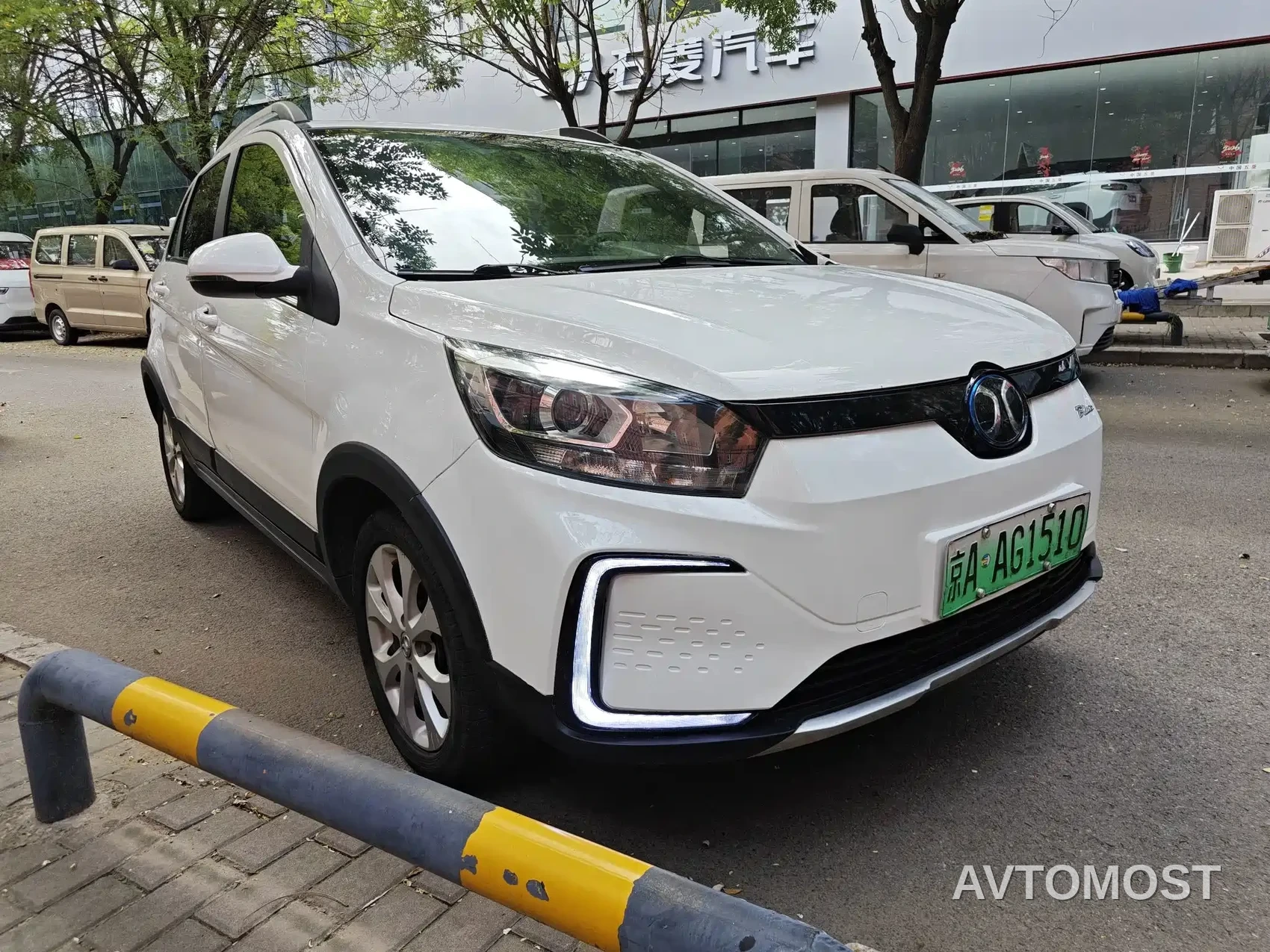 BAIC New Energy EC5 2020 New Fashion Edition — фото 3