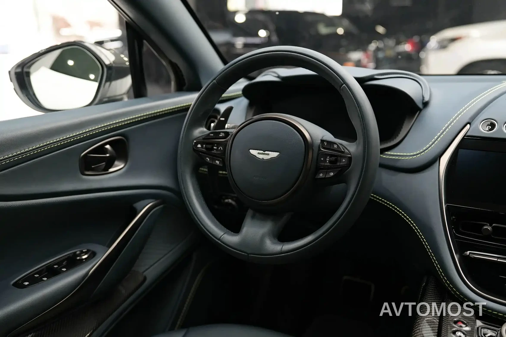 Aston Martin DBX 2023 Model 4.0T V8 707 — фото 35