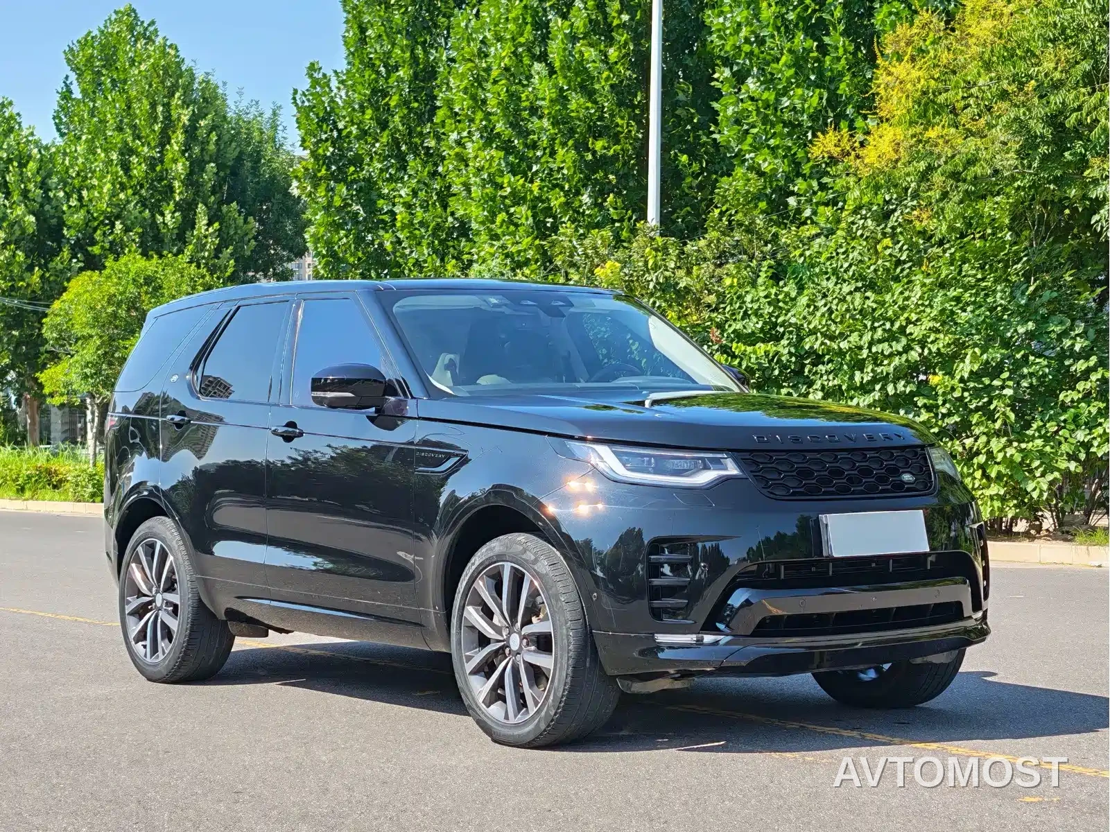 Land Rover Discovery 2024 360PS Dynamic SE — фото 3