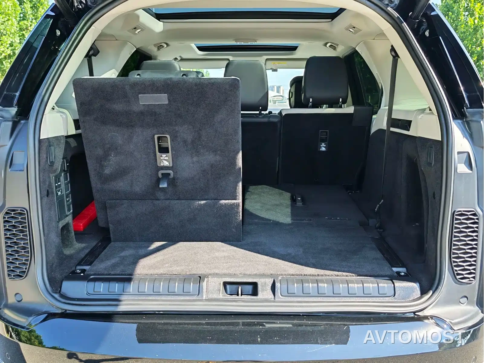 Land Rover Discovery 2024 360PS Dynamic SE — фото 15