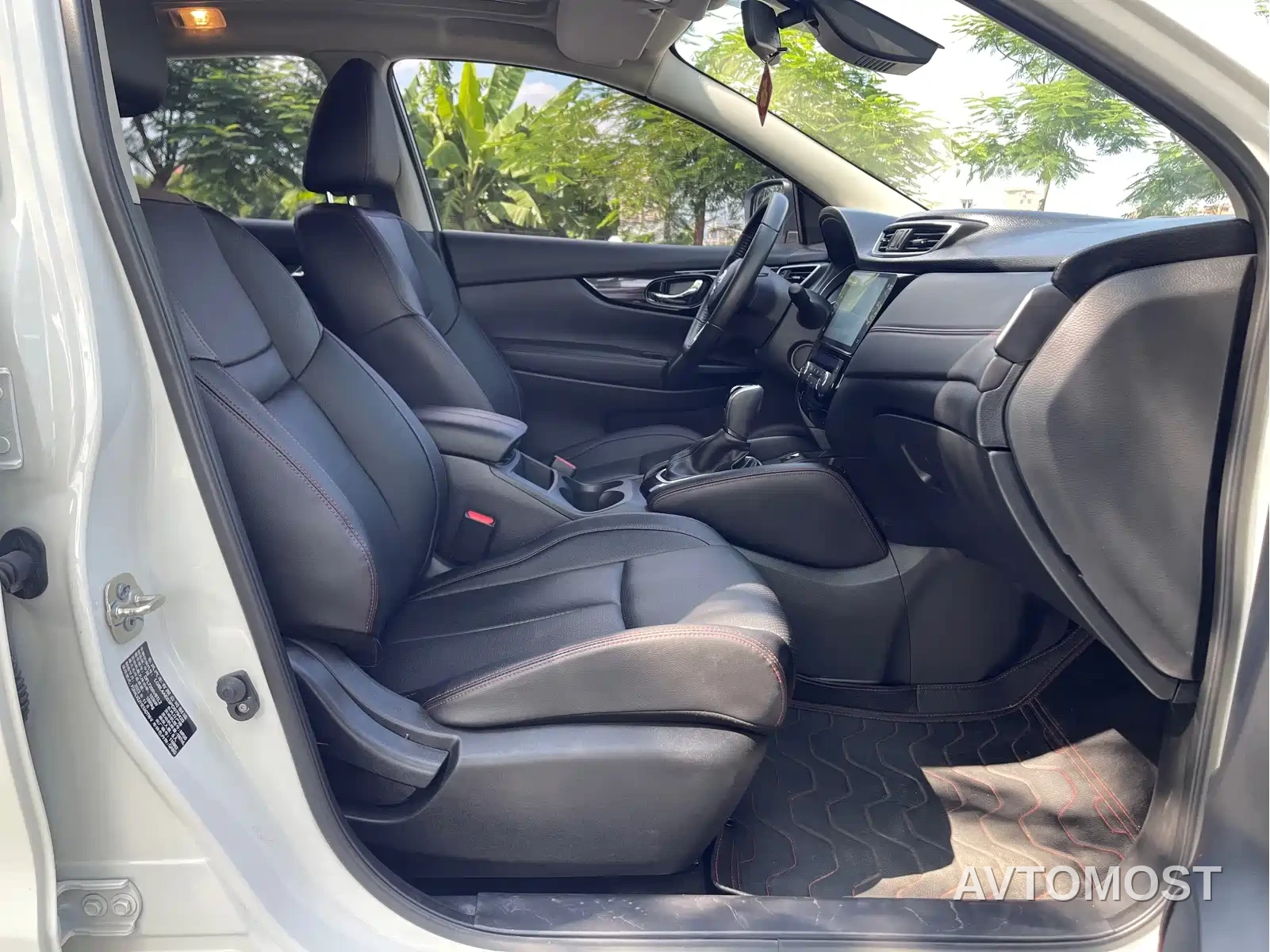 Nissan Qashqai 2023 Model Classic 2.0L CVT XV+ Premium — фото 10