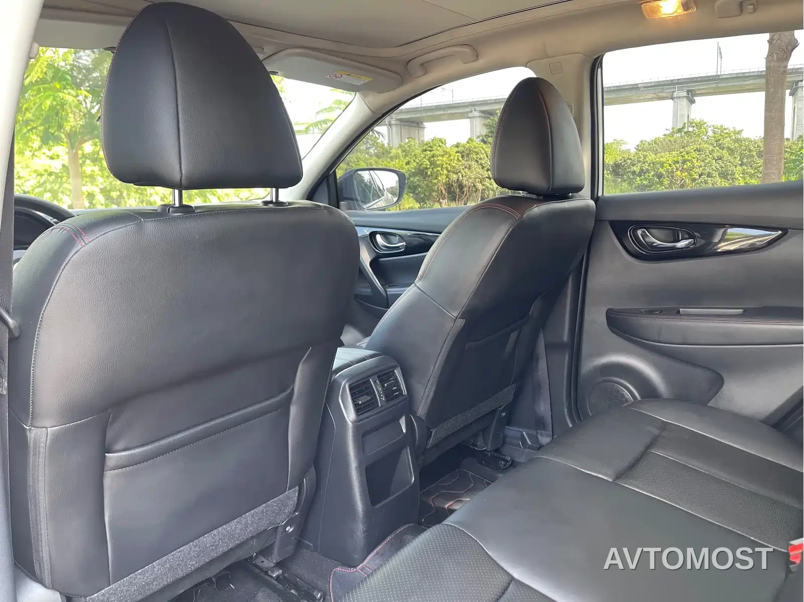 Nissan Qashqai 2023 Model Classic 2.0L CVT XV+ Premium — фото 24