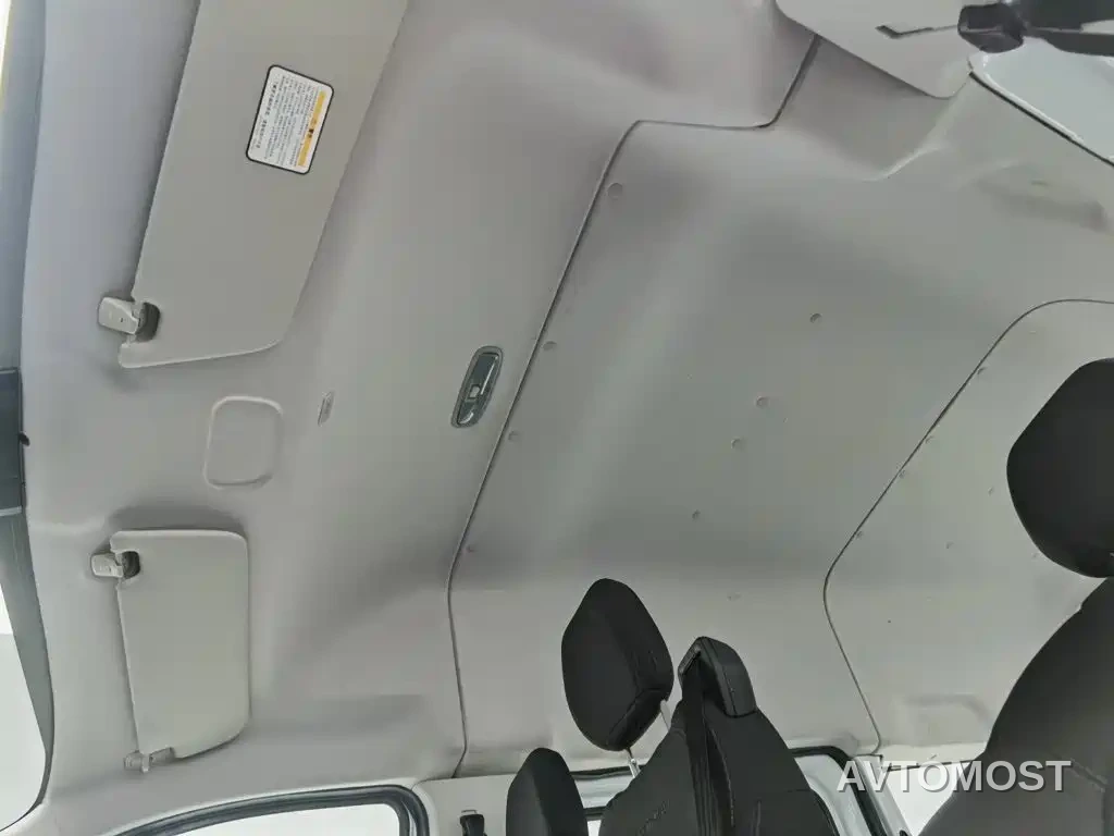 Ford Transit 2023 Model 2.0T Diesel Manual Multi-Purpose Commercial Vehicle Medium Wheelbase Medium Roof 5/6-Seater — фото 14