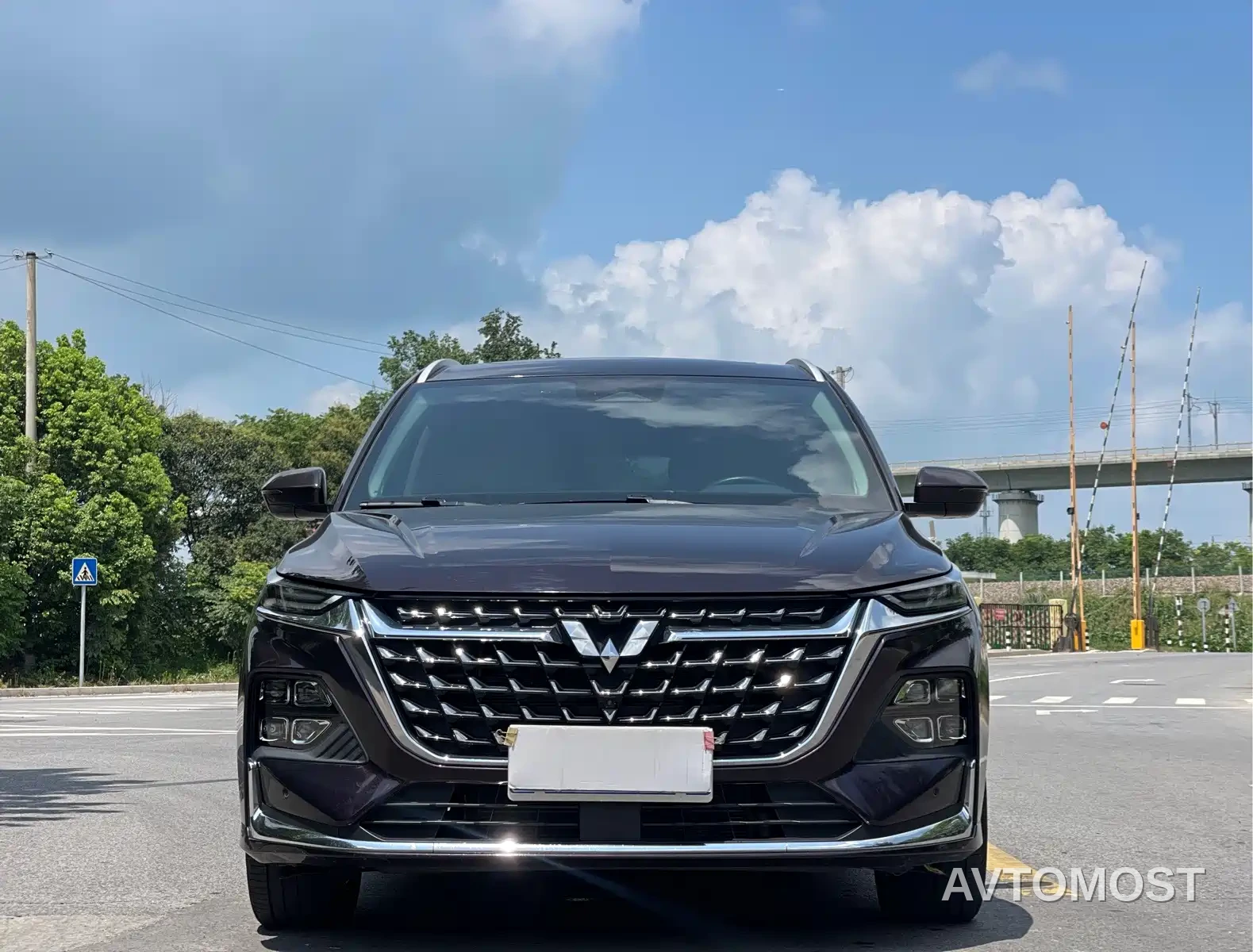 Wuling Victory 2023 2.0L DHT Luxury Edition — фото 2