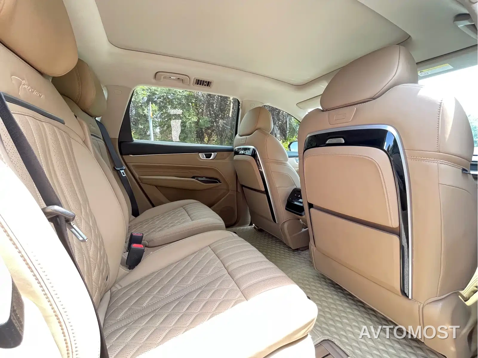 Wuling Victory 2023 2.0L DHT Luxury Edition — фото 11