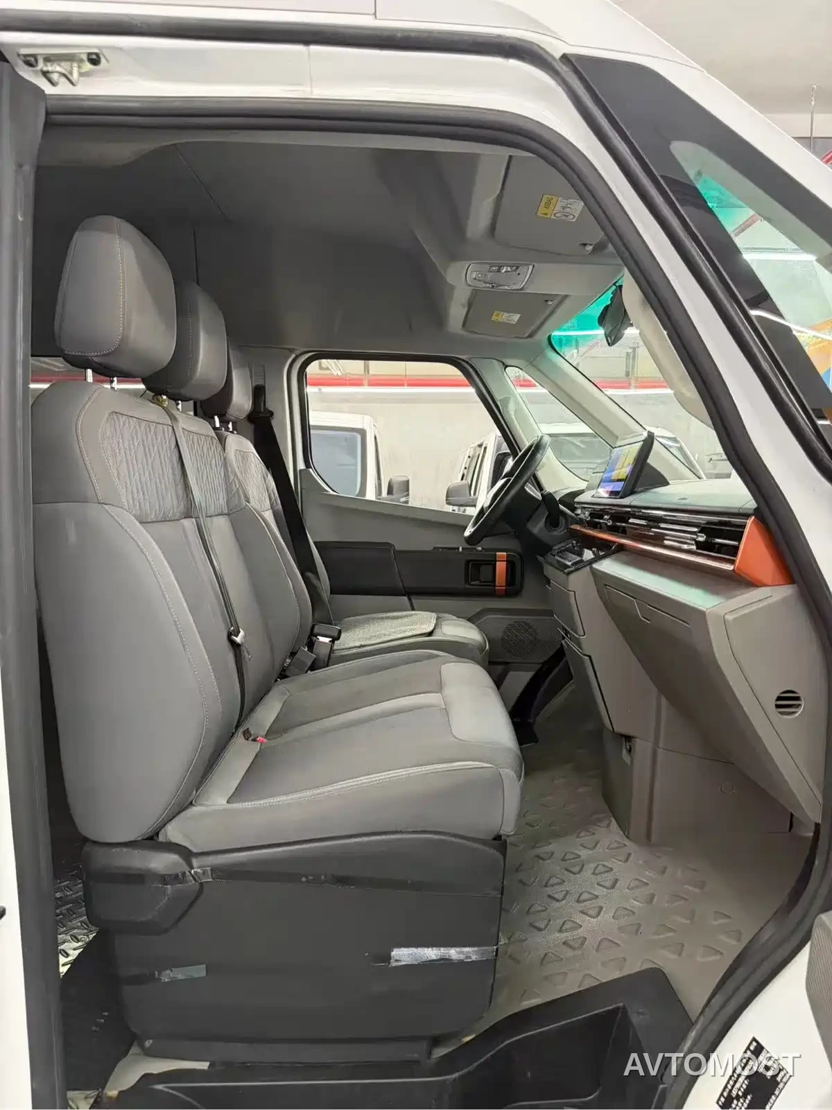 Yuan Cheng Farizon Super VAN 2024 Smart Wealth Edition Short Wheelbase Medium Roof 68kWh — фото 11