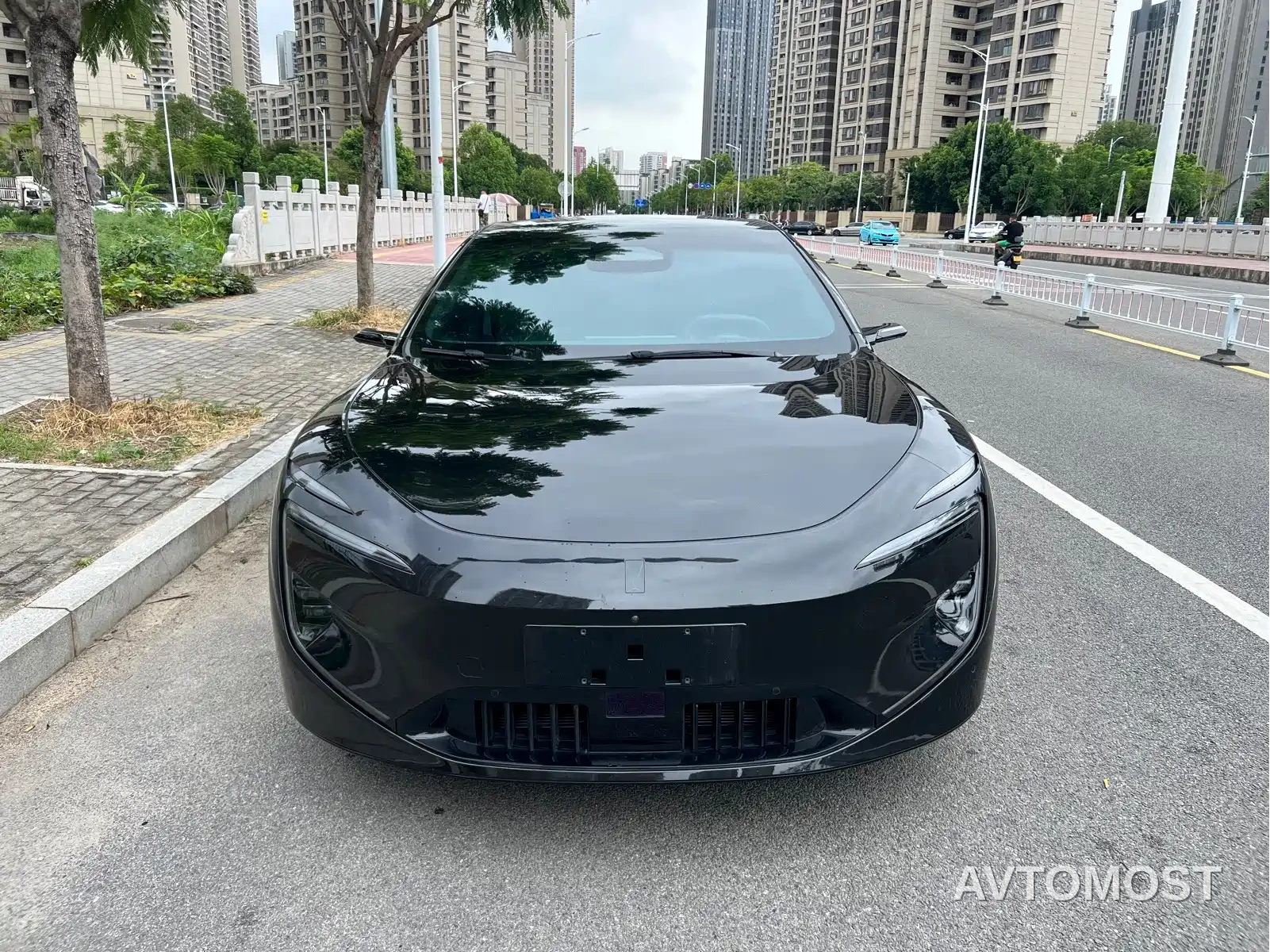 Avatr 12 2023 Model 700 Triple Laser RWD Luxury Edition — фото 2