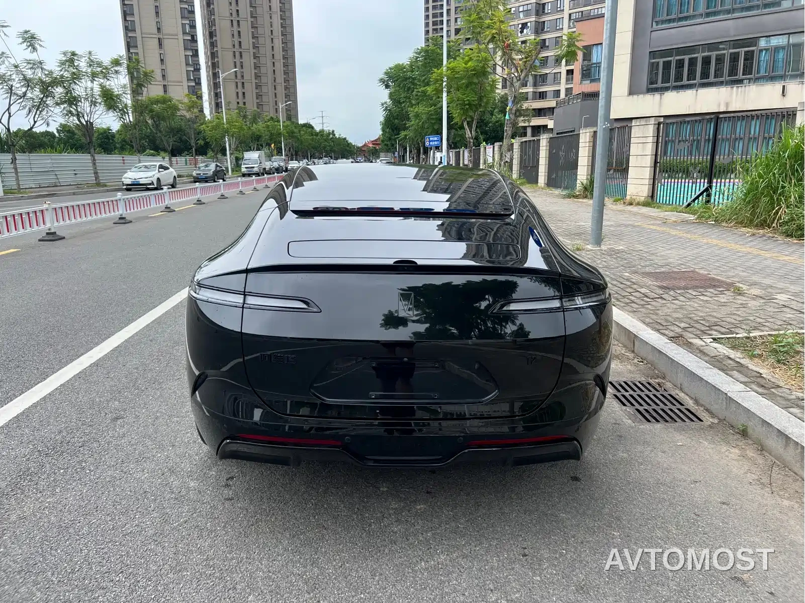 Avatr 12 2023 Model 700 Triple Laser RWD Luxury Edition — фото 7