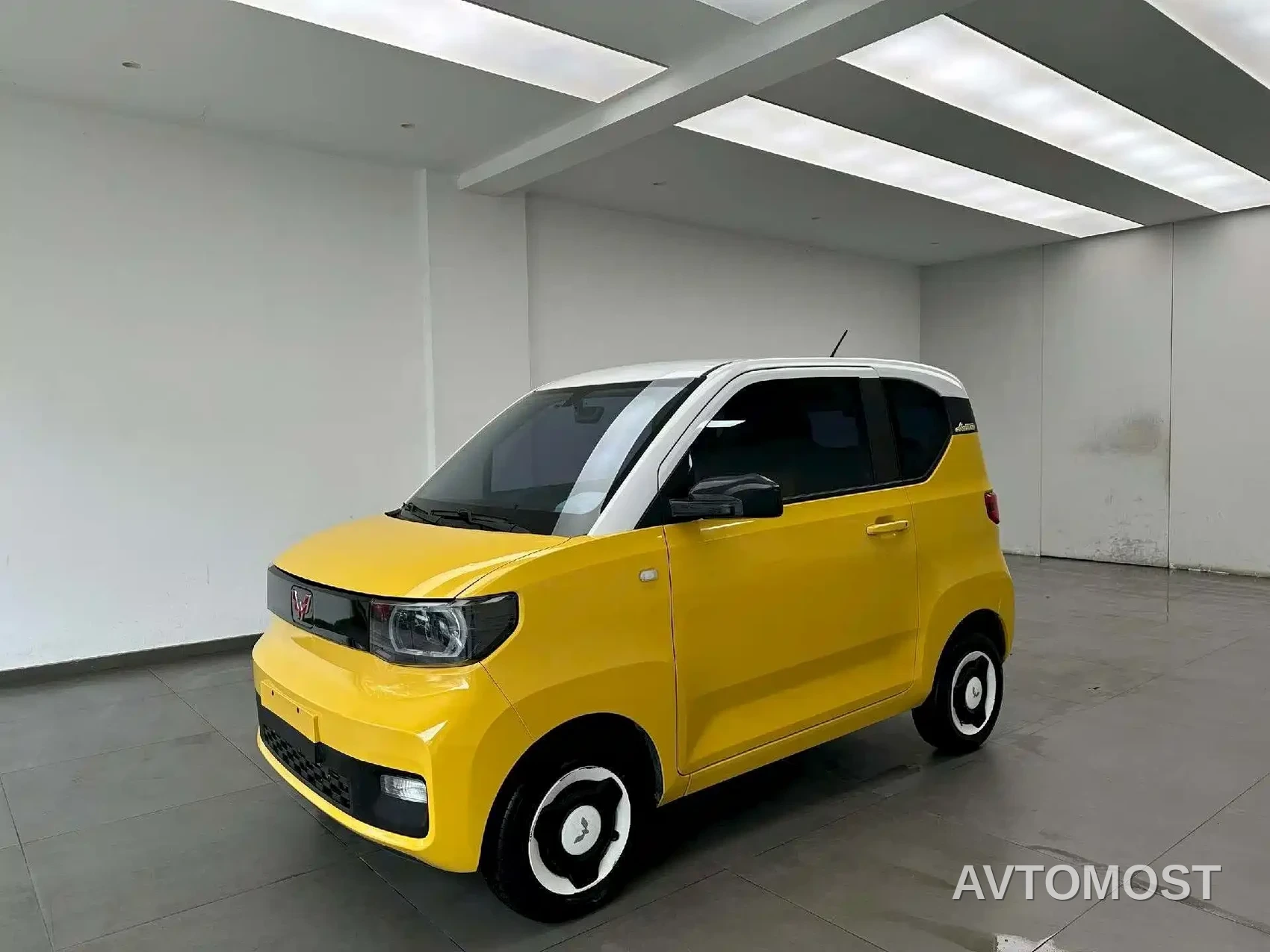 Wuling Motors Hongguang MINIEV 2021 Macaron Fashion Edition (NMC Lithium) — фото 1