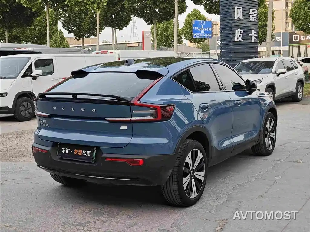 Volvo C40 2022 Long Range Edition PRO — фото 3