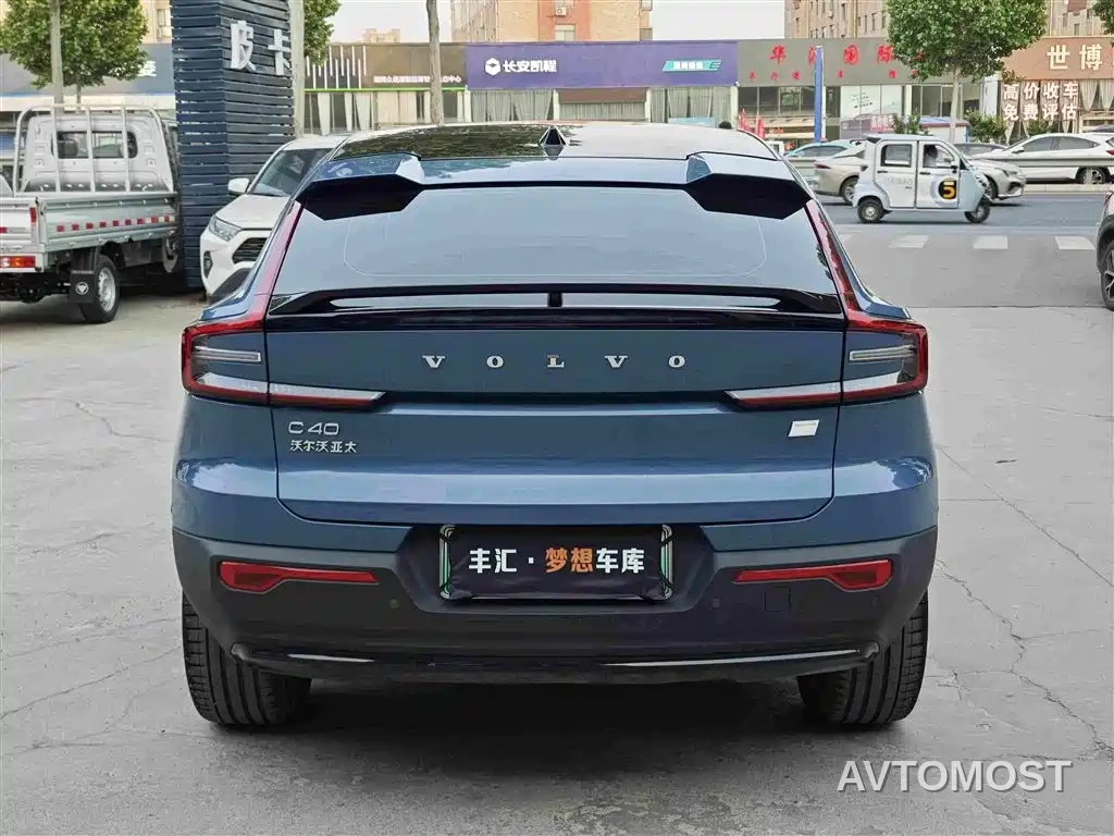 Volvo C40 2022 Long Range Edition PRO — фото 4