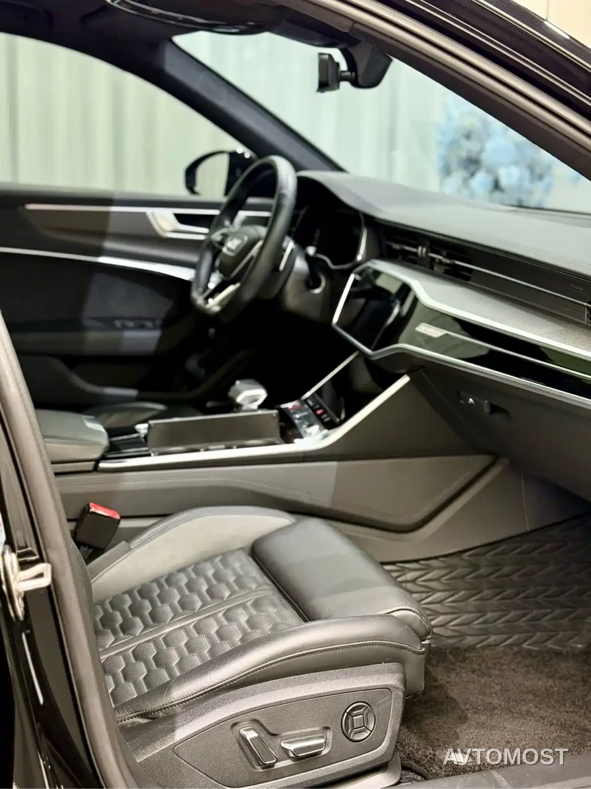 Audi RS 6 2024 RS 6 4.0T Avant performance — фото 25