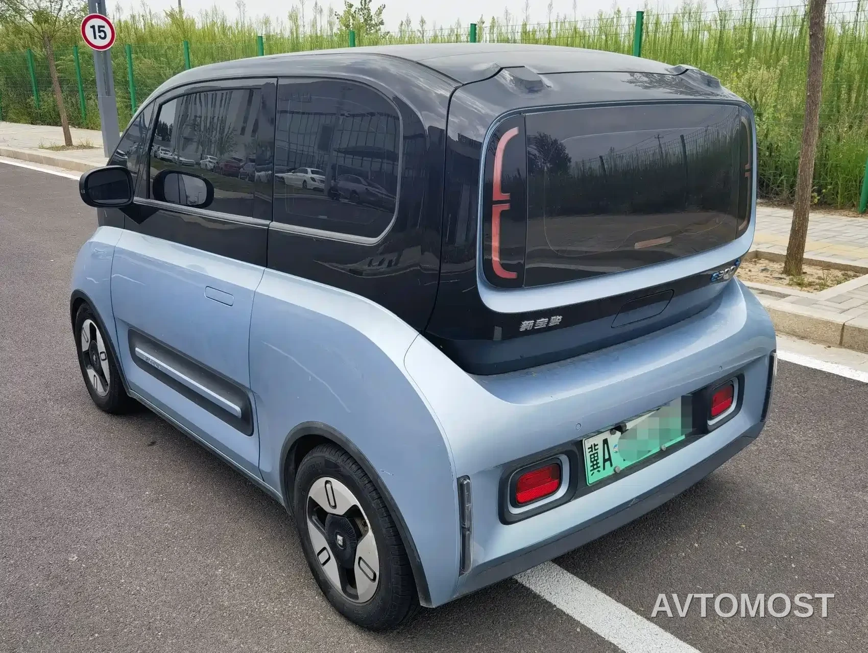 Baojun E300 2020 Plus Stellar Smart Travel Edition — фото 8