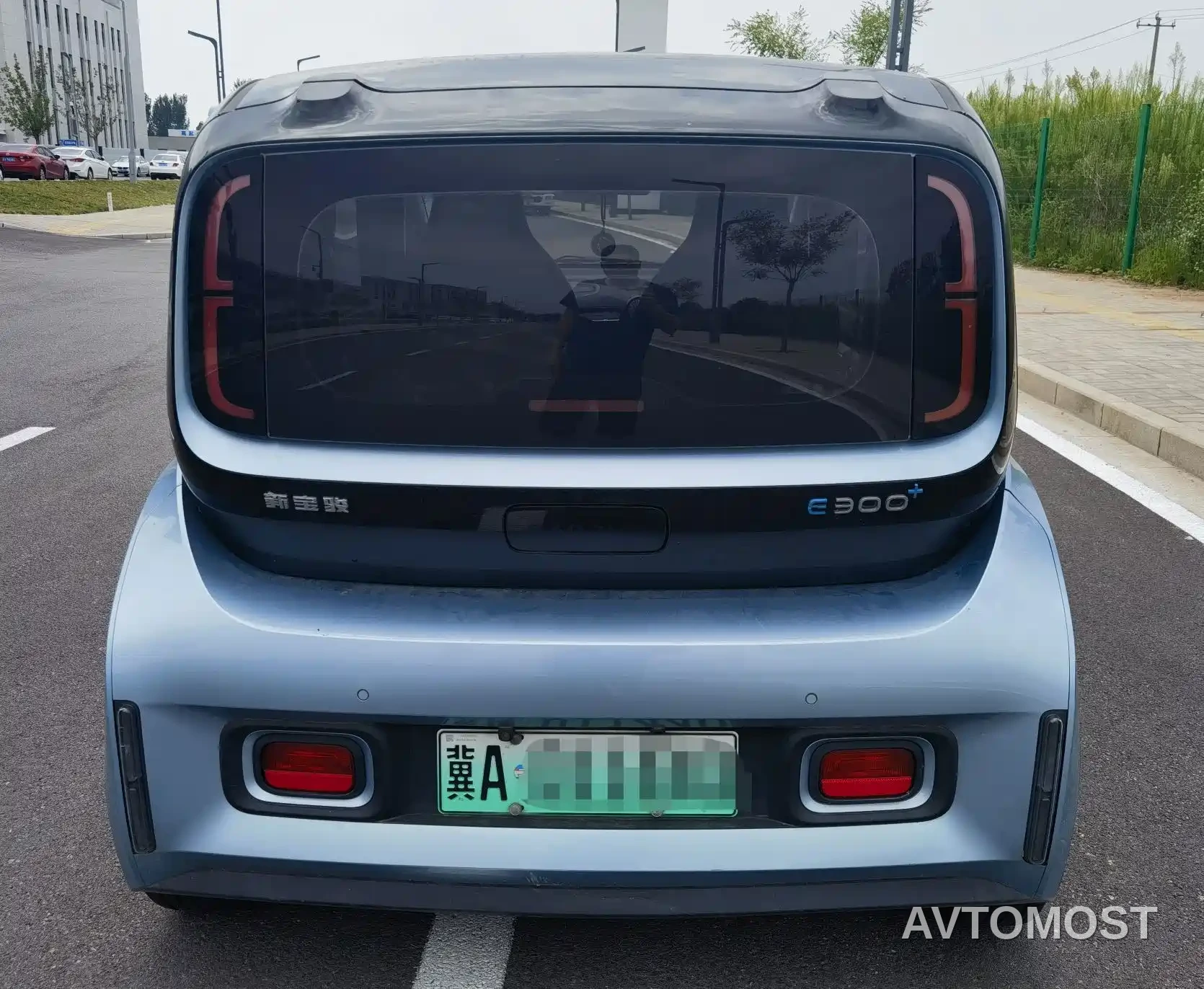 Baojun E300 2020 Plus Stellar Smart Travel Edition — фото 9