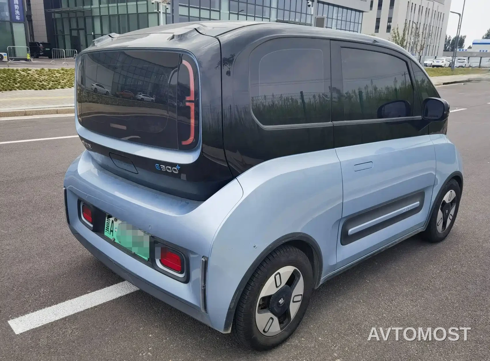 Baojun E300 2020 Plus Stellar Smart Travel Edition — фото 10