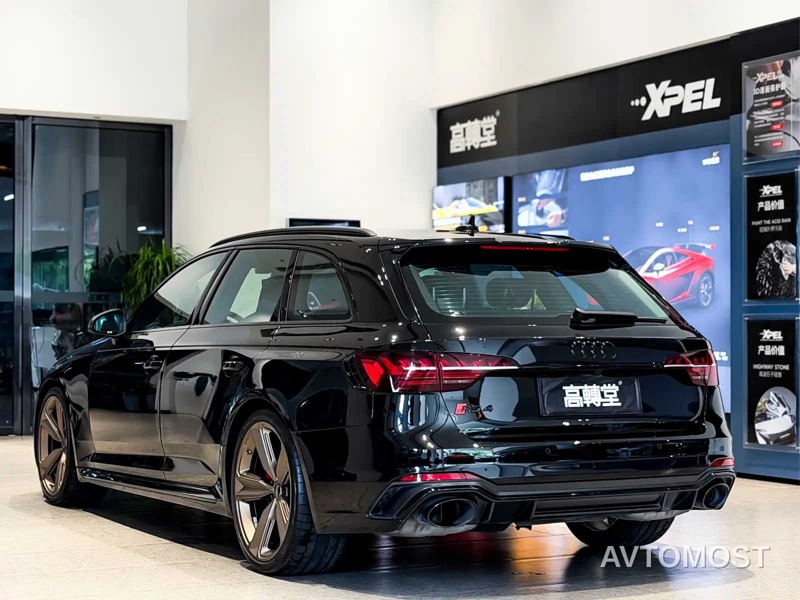 Audi RS 4 2023 Model RS4 Avant Dark Gold Edition — фото 20