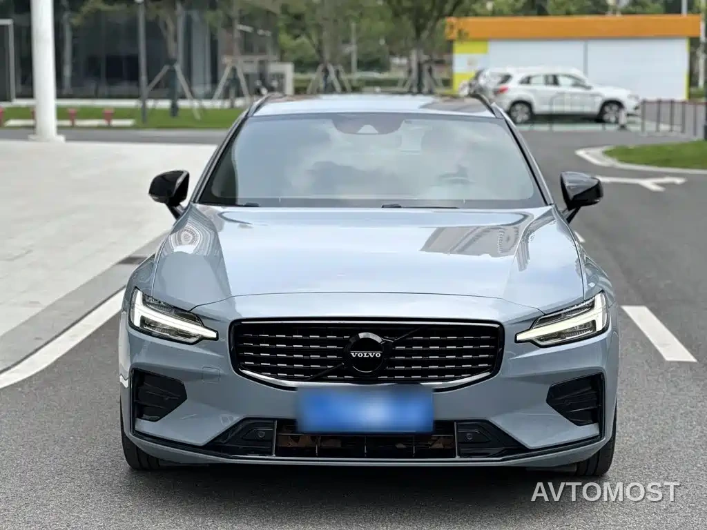 Volvo V60 2021 B5 Zhiyuan Sport Edition — фото 20