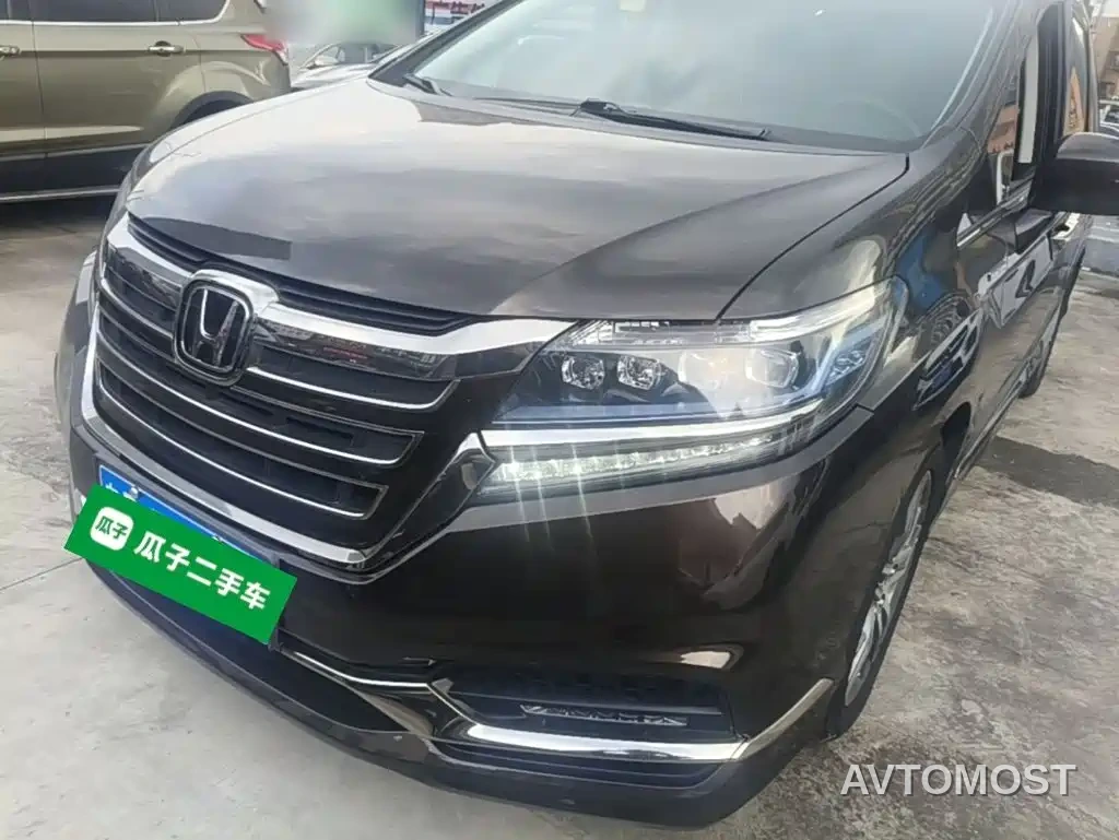 Honda Elysion 2019 2.0L Hybrid Luxury Edition — фото 2