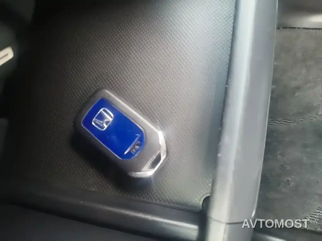 Honda Elysion 2019 2.0L Hybrid Luxury Edition — фото 8