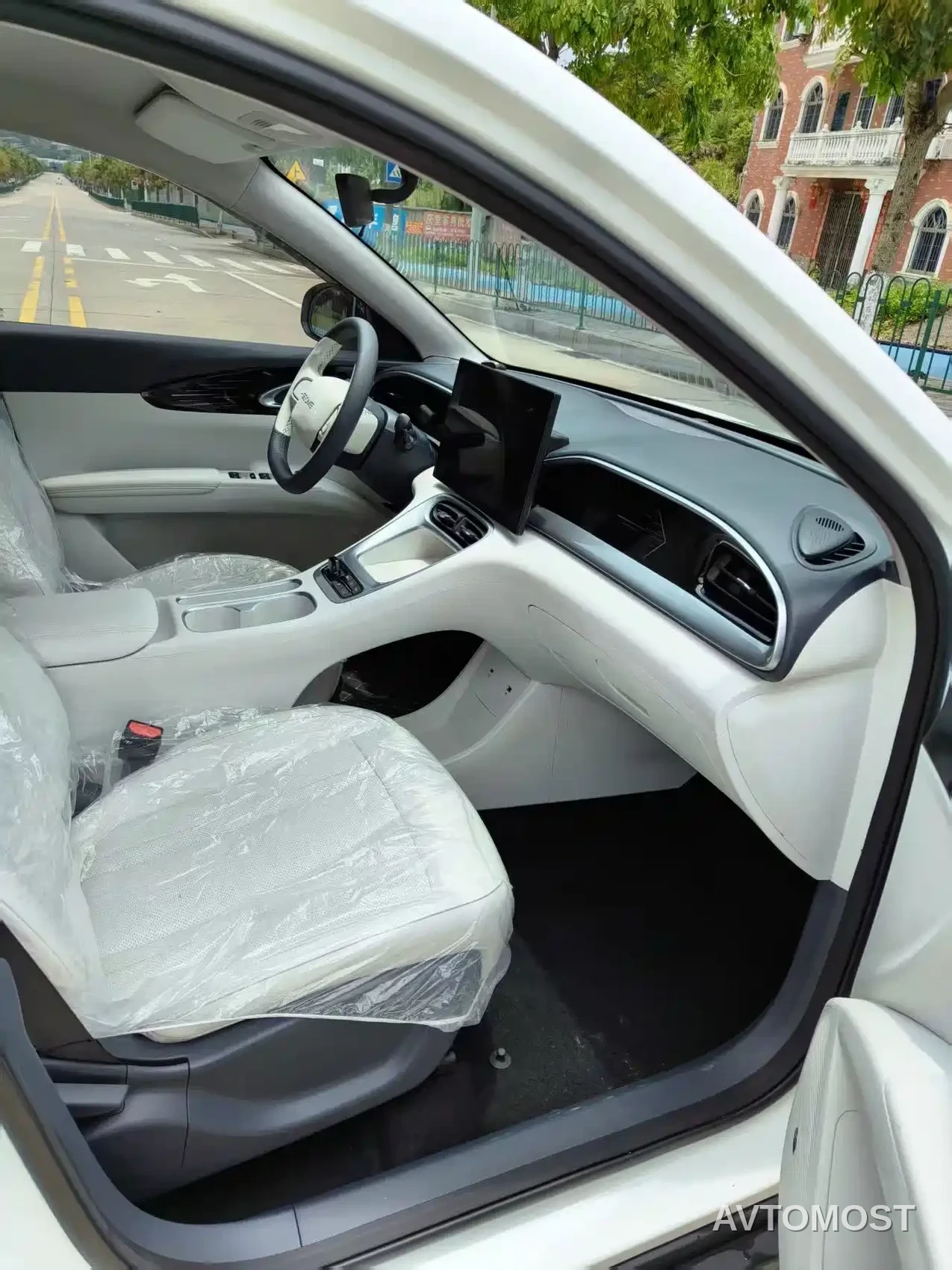 Geely Galaxy Starry Wish 2025 UP 410km Explorer+ Edition — фото 9