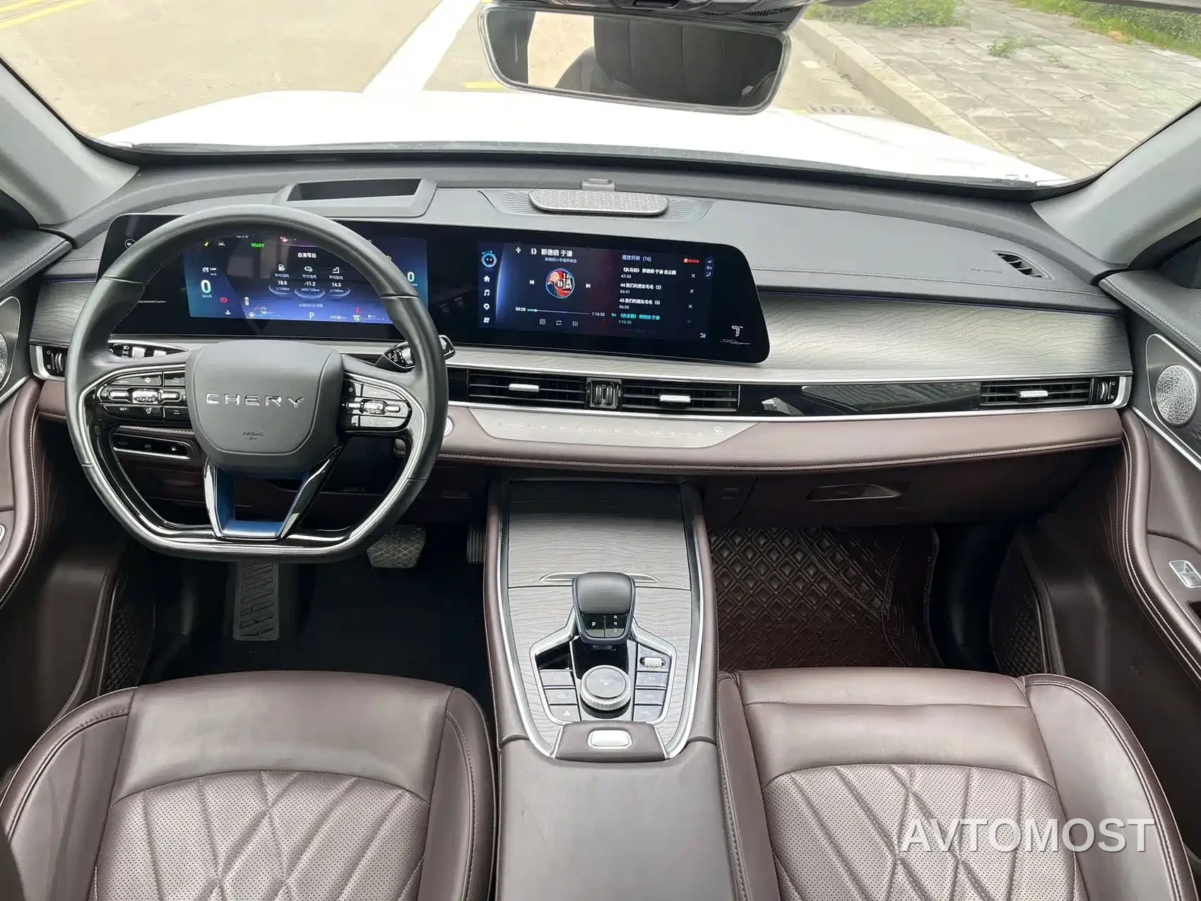 Chery Tiggo 8 PRO EV 2023 1.5T Premium Edition — фото 4