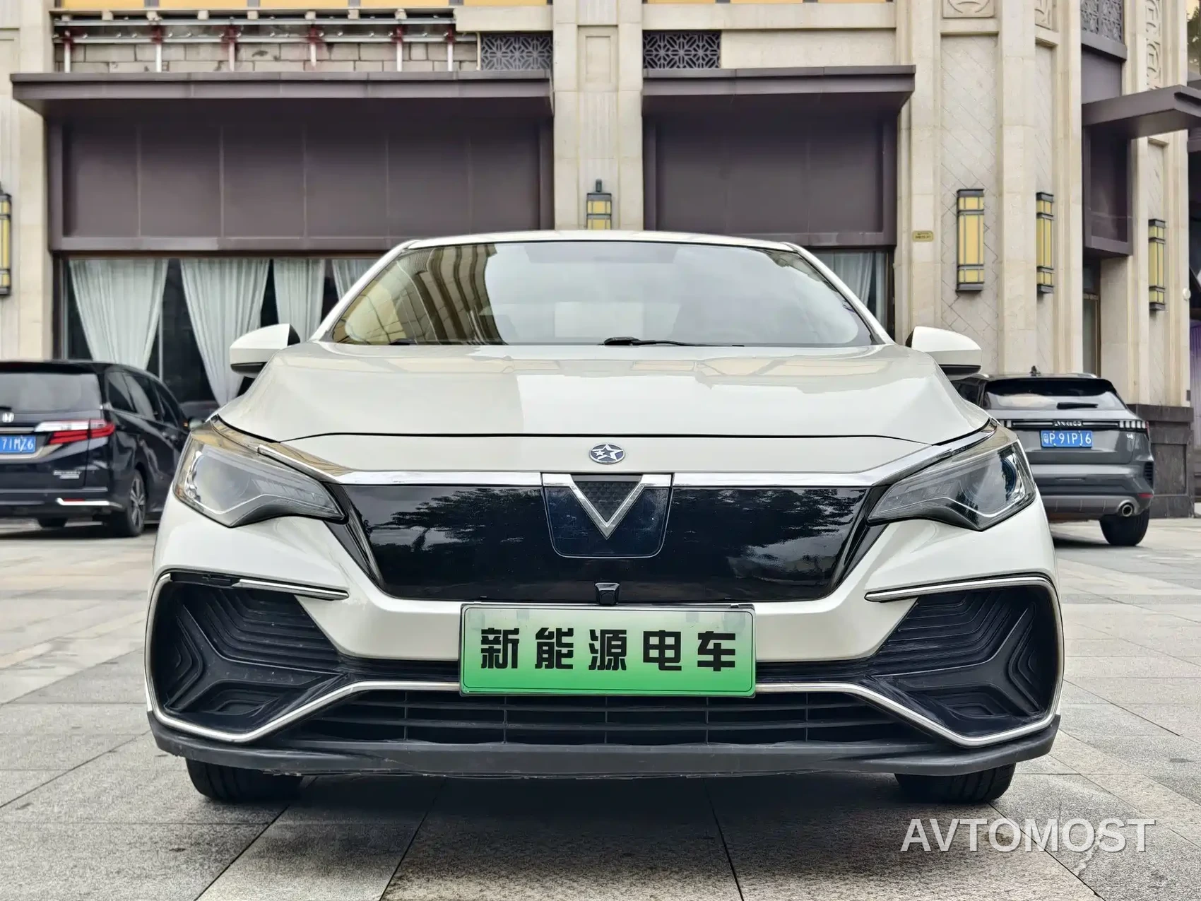 Venucia D60EV 2022 Standard Range Comfort Edition — фото 2