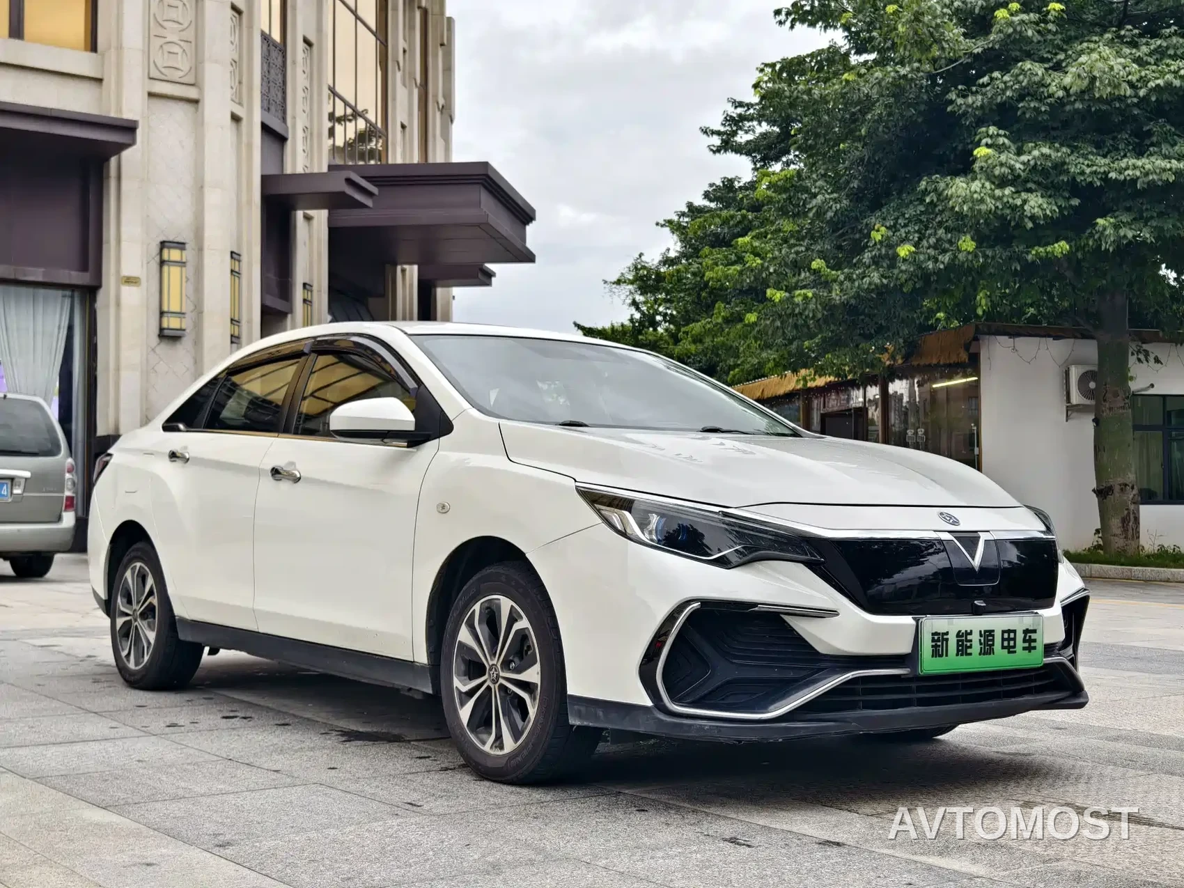 Venucia D60EV 2022 Standard Range Comfort Edition — фото 3