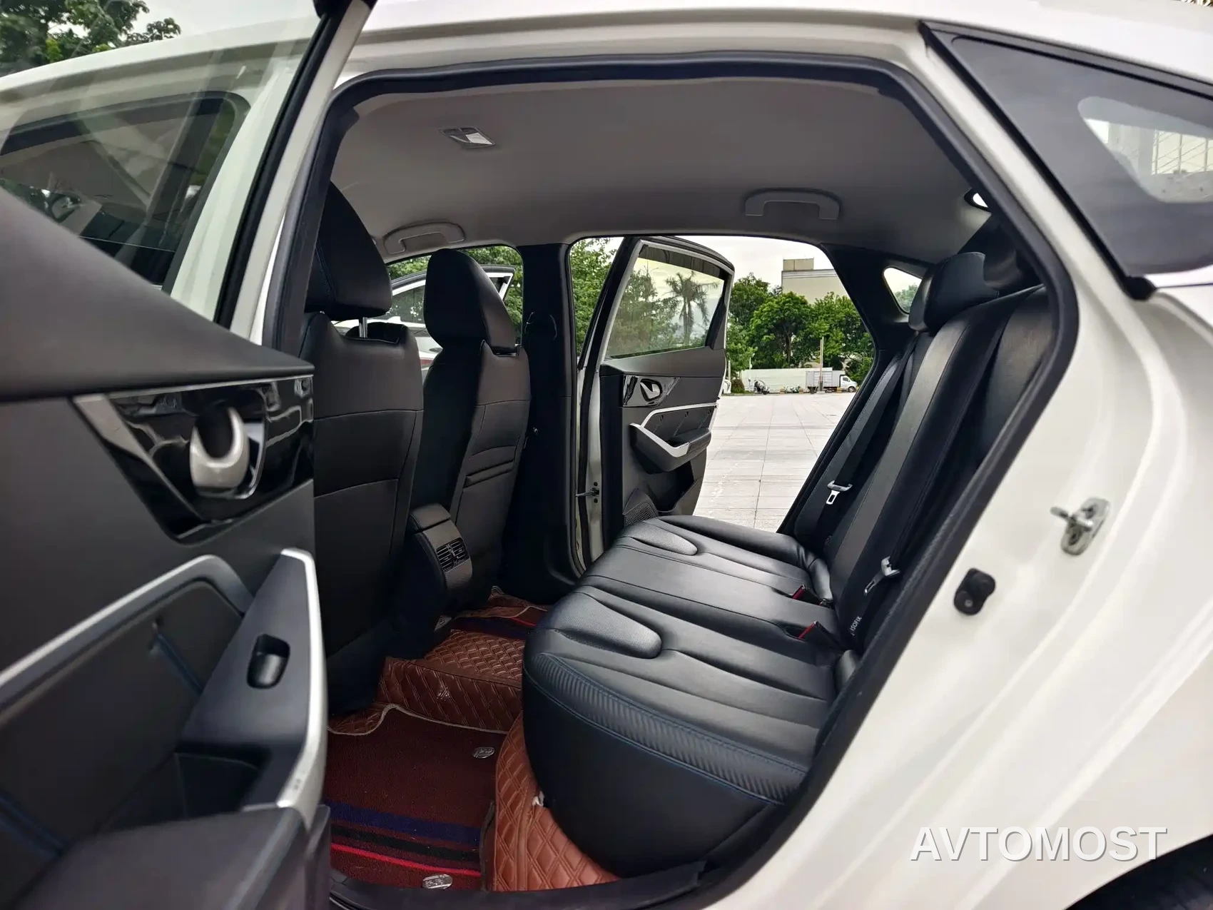 Venucia D60EV 2022 Standard Range Comfort Edition — фото 12