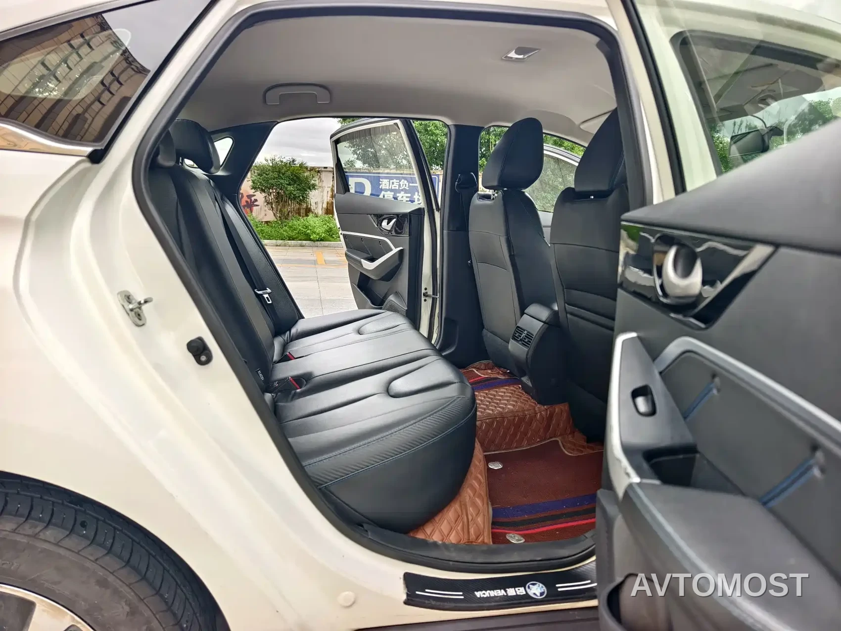 Venucia D60EV 2022 Standard Range Comfort Edition — фото 14