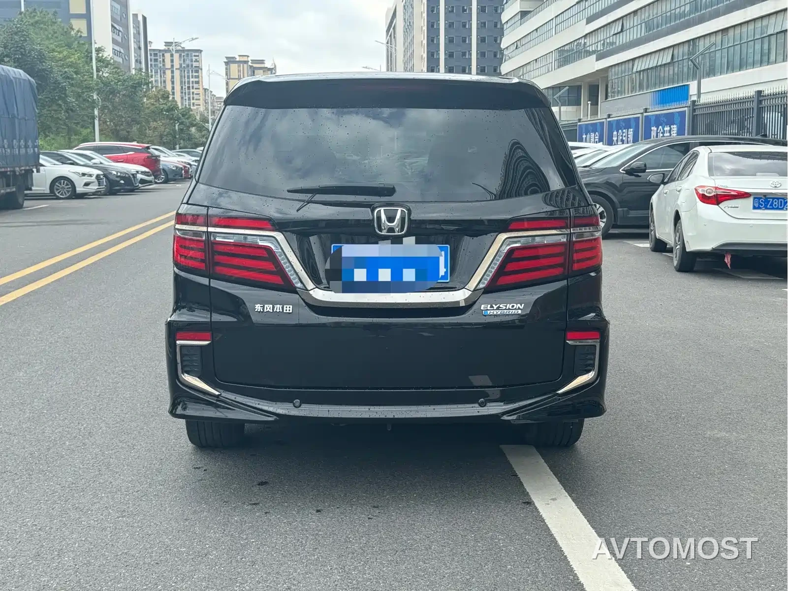 Honda Elysion 2019 2.0L Hybrid Luxury Edition — фото 8