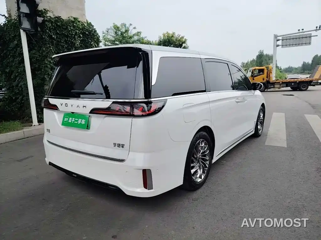 Voyah Dreamer 2022 Low-carbon Dream+Smart Package — фото 5