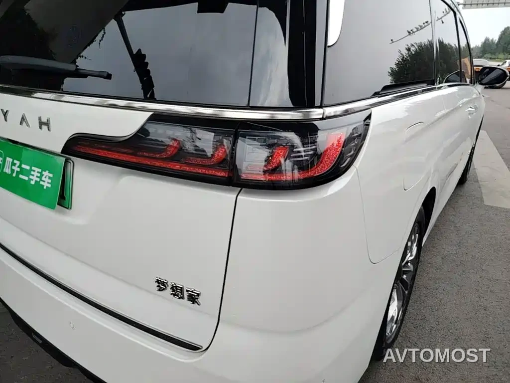 Voyah Dreamer 2022 Low-carbon Dream+Smart Package — фото 20