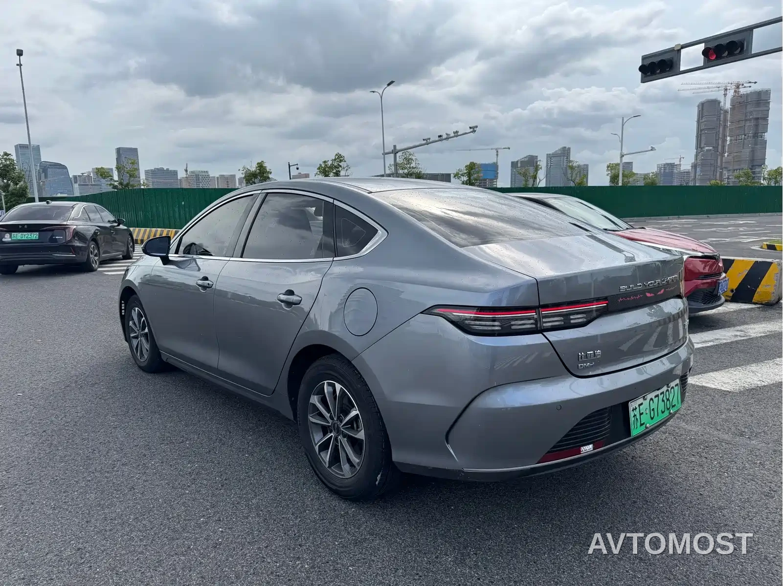 BYD Destroyer 05 2023 Champion Edition DM-i 55KM Premium — фото 8