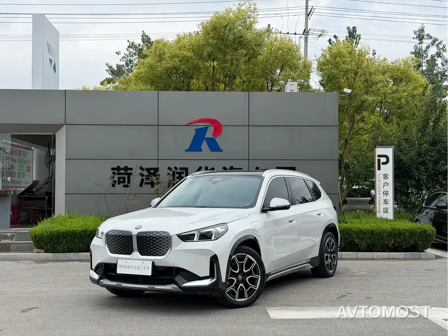 BMW iX1 2023 xDrive30L X Design Package